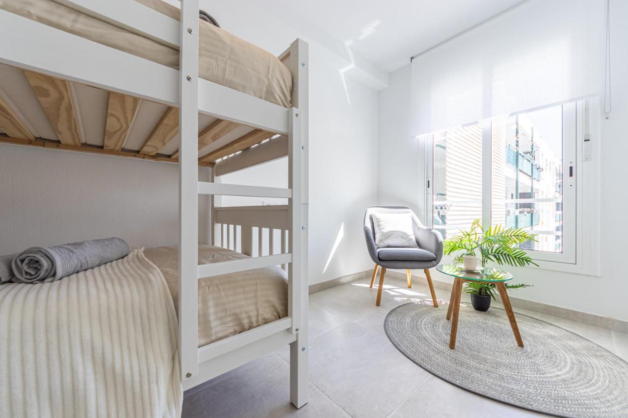 סאלו Boooom!!! Apartment With Swimming Pool מראה חיצוני תמונה