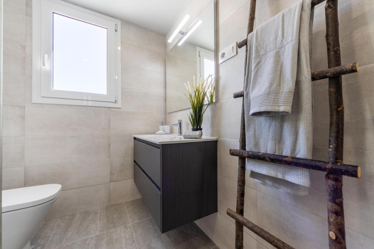 סאלו Boooom!!! Apartment With Swimming Pool מראה חיצוני תמונה