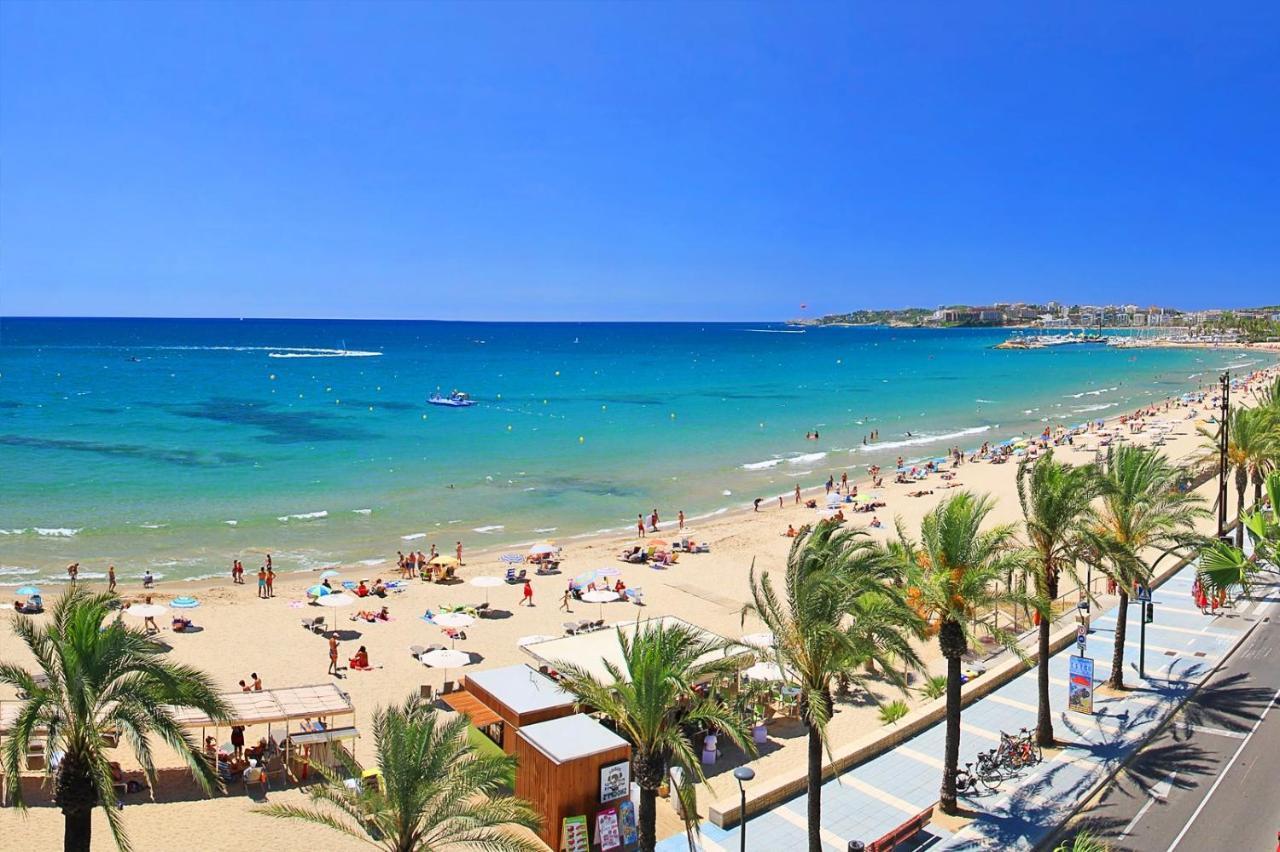 סאלו Boooom!!! Apartment With Swimming Pool מראה חיצוני תמונה
